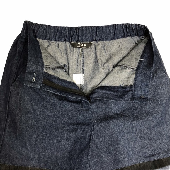 TOV Women’s Tiered Fringe Denim Bermuda Shorts Size Small (38) Statement Shorts - Picture 7 of 8
